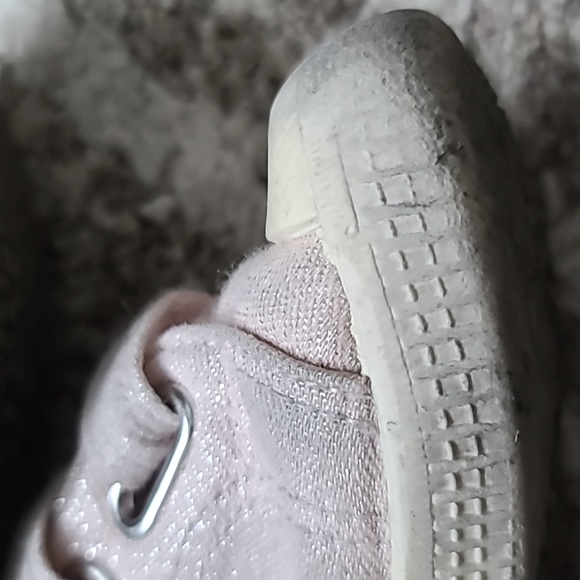 10 for $25 -Joe Fresh Toddler Girls Size 6 Pink Double Velcro Strap Running Shoe - Picture 7 of 13